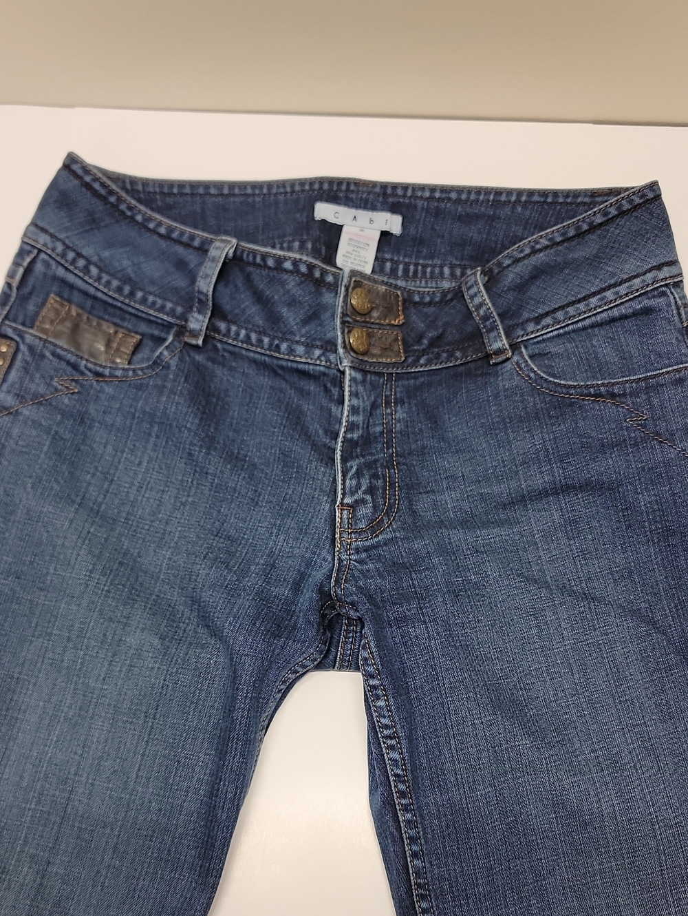 CAbi Women's Blue Double-Button Denim Low-rise Flare Jeans Leather Accents Sz 10